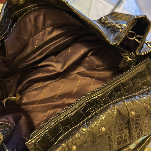 Charles and Keith Handbag/tote - Picture 3 of 5